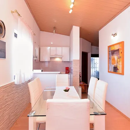 Apartments Peroj 959